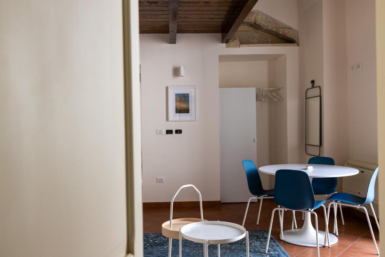 Palazzo Della Contessa - Suites & Breakfast Lecce Eksteriør bilde