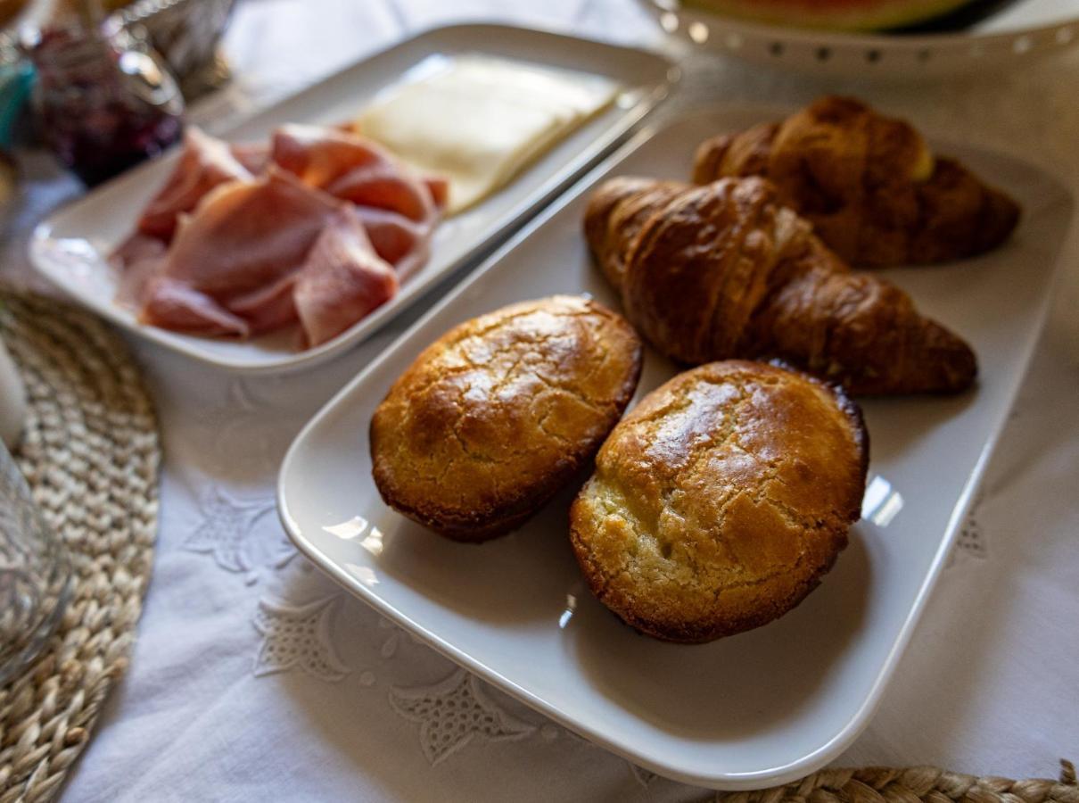 Palazzo Della Contessa - Suites & Breakfast Lecce Eksteriør bilde