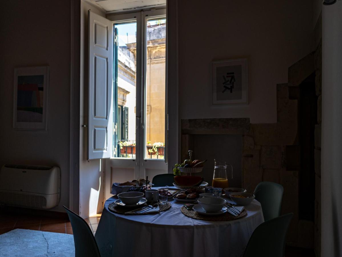 Palazzo Della Contessa - Suites & Breakfast Lecce Eksteriør bilde