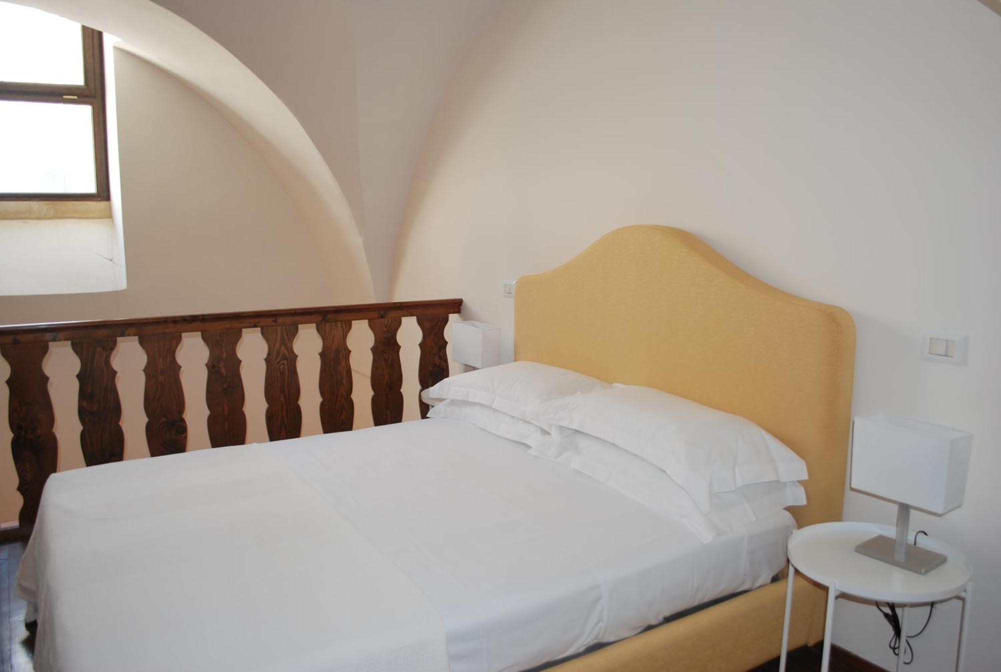 Palazzo Della Contessa - Suites & Breakfast Lecce Eksteriør bilde